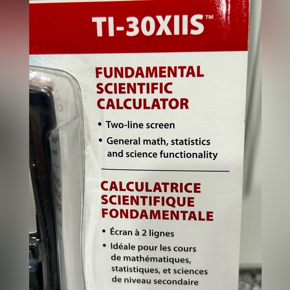 NWT Texas Instruments Calculator TI-30XllS Solar Scientific Calculator - Picture 3 of 6